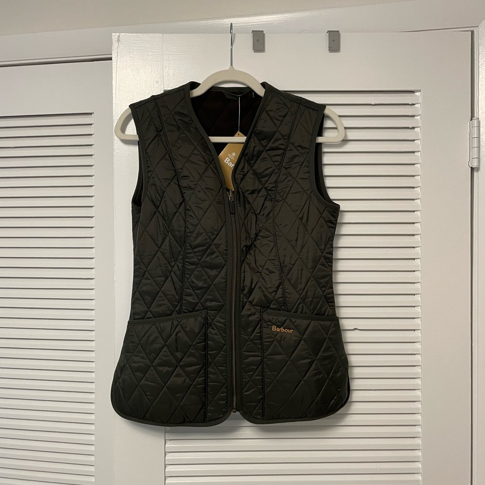Barbour fleece betty liner in size US 4 in dark olive